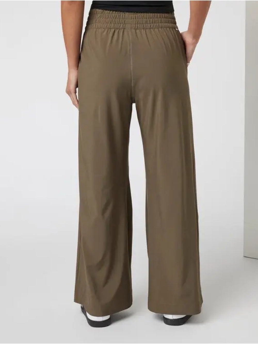 VUORI Villa Wideleg pants - Picture 2 of 7